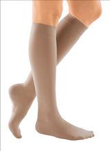 Load image into Gallery viewer, Mediven Comfort 30-40 mmHg calf extra-wide closed toe standard
